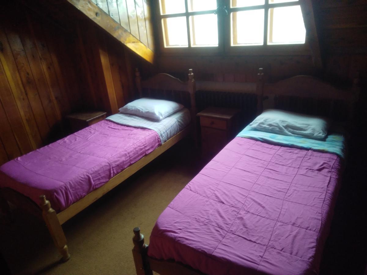 Universal Traveller'S Hostel 圣卡洛斯-德巴里洛切 外观 照片