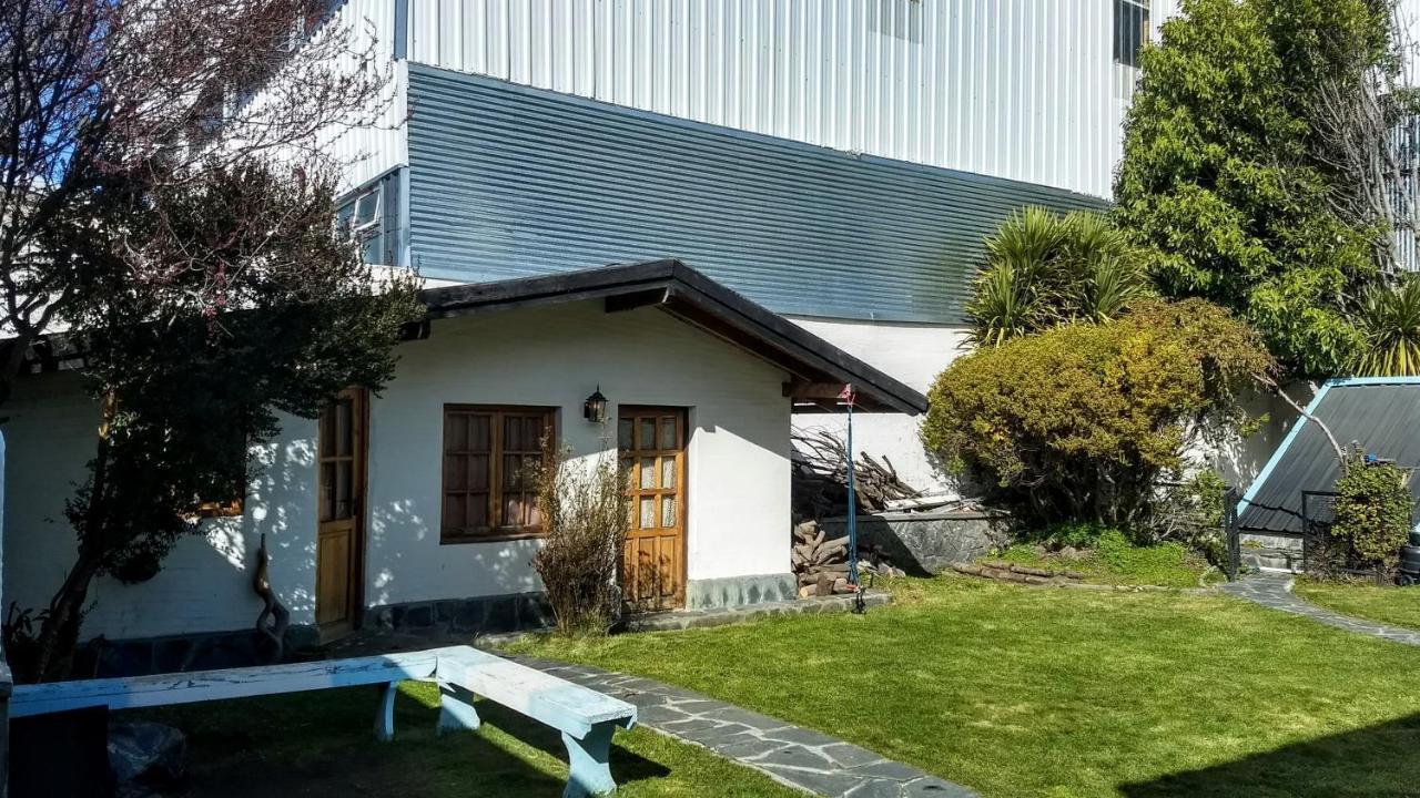 Universal Traveller'S Hostel 圣卡洛斯-德巴里洛切 外观 照片